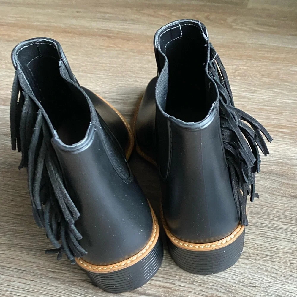 Bernardo Penney Rain Boot With Fringe In Black Size 6 - Picture 9 of 14